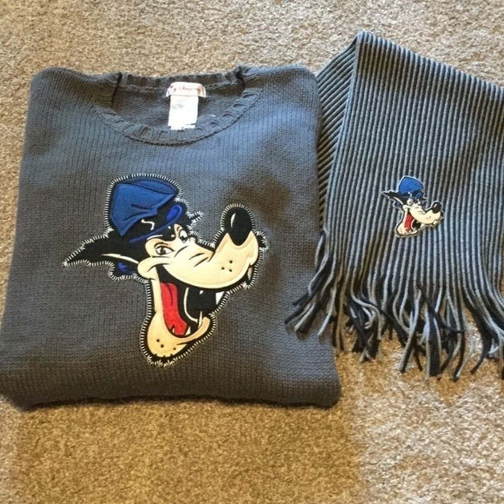 💥HP💥New Men's Disney sweater & scarf